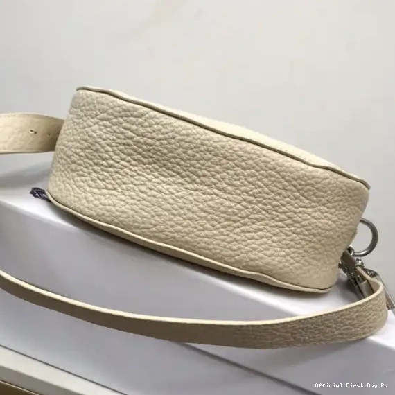 Official FirstBag Ru BURBERRY Small Knight Bag-24*8*23cm 0509